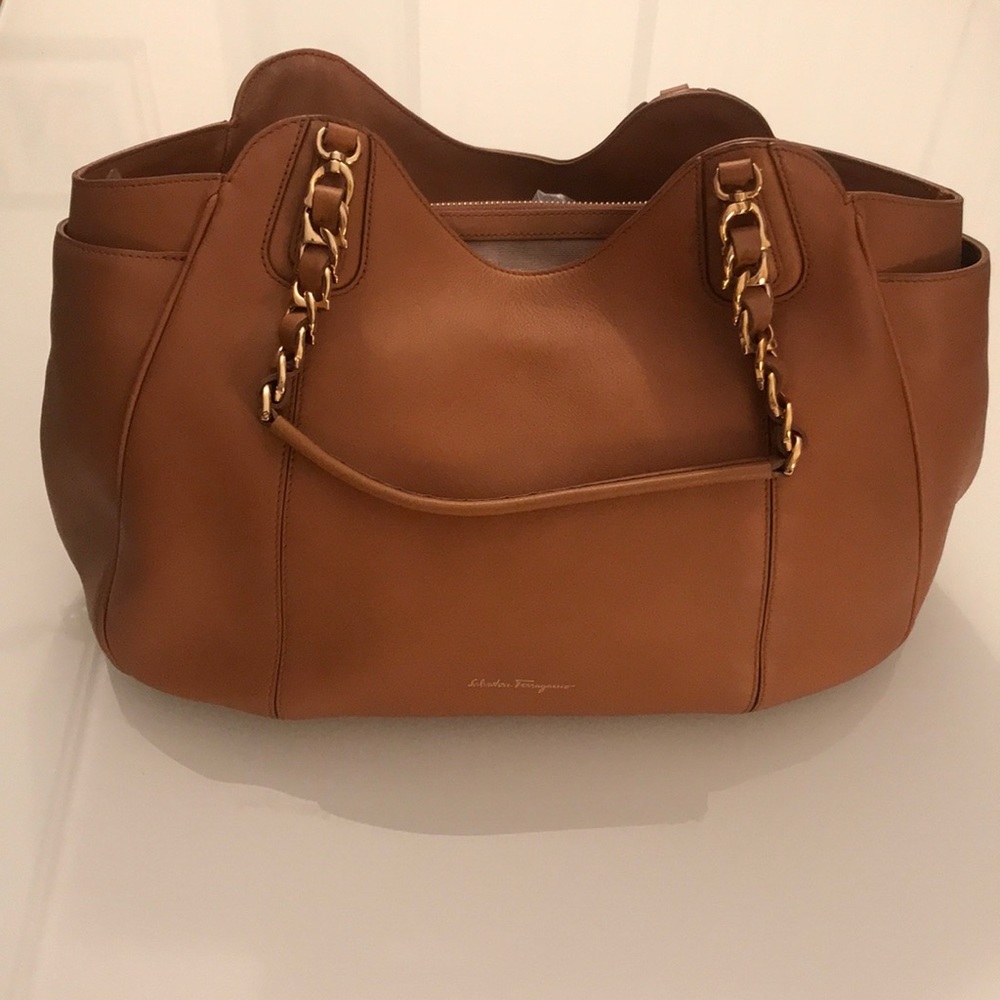 PRICE ⬇️ MOVING SALE!